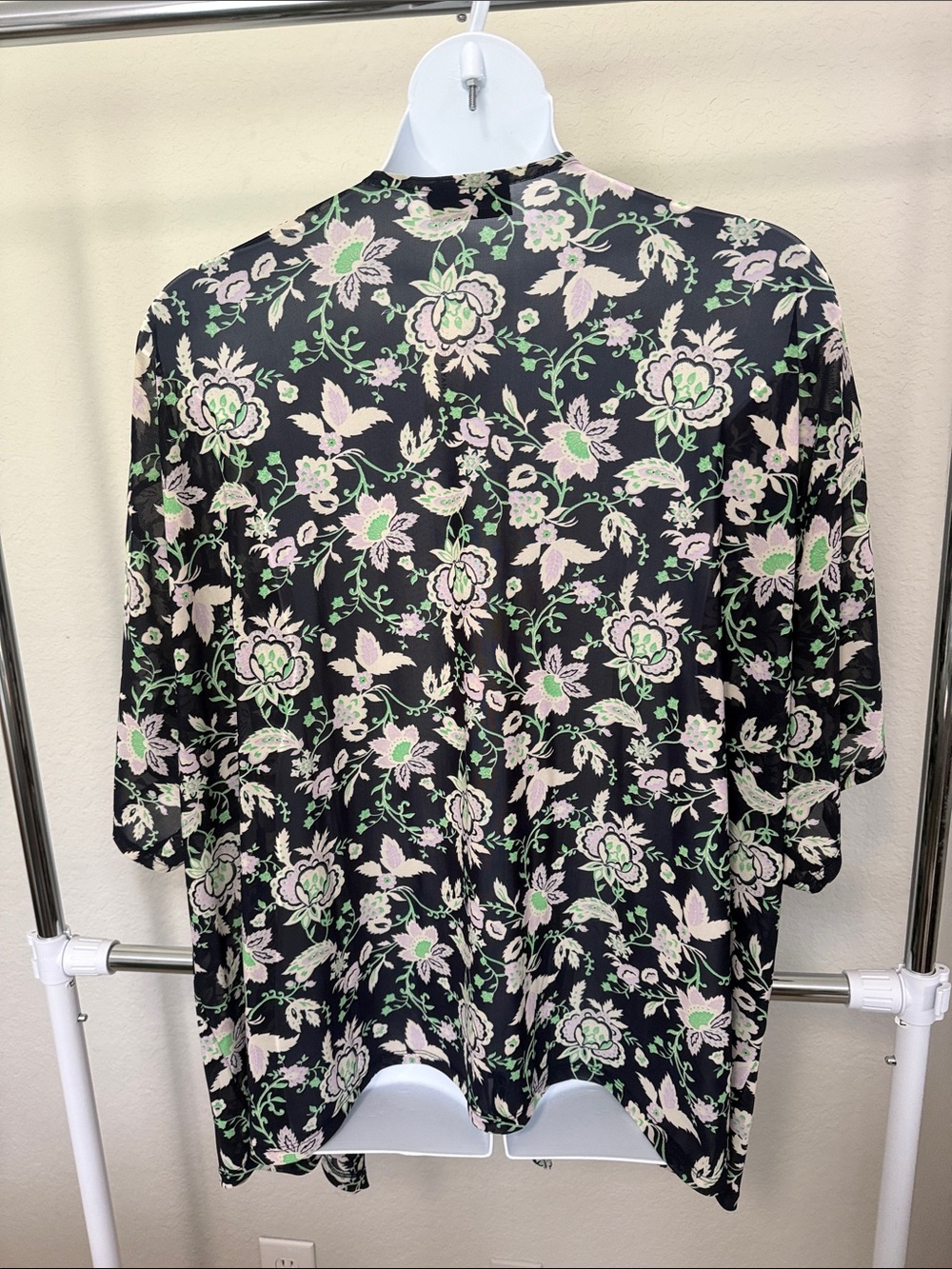 Lane Bryant Floral Open Front Overpiece - Picture 3 of 7